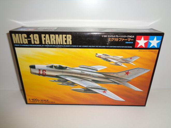 MiG-19 Farmer  1/100