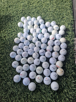 Golfpalloja n. 85 kpl – löytöpalloja (sekalaisia merkkejä)