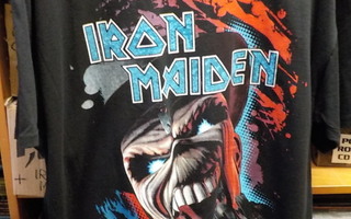 IRON MAIDEN T-PAITA VUODELTA 2011