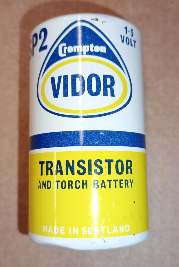 CROMPTON VIDOR  +SP2 MADE IN SCOTLAND 1,5V TRANSISTOR