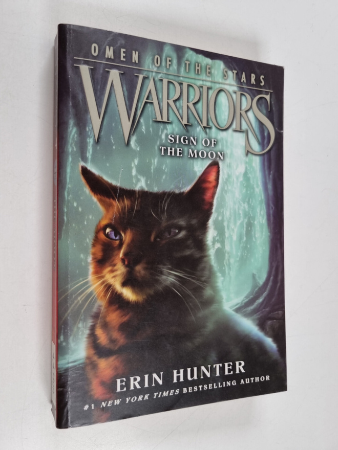 Erin Hunter : Sign of the moon
