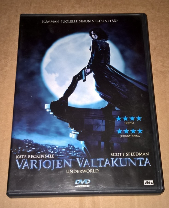 VARJOJEN VALTAKUNTA DVD TOIMINTA / KAUHU