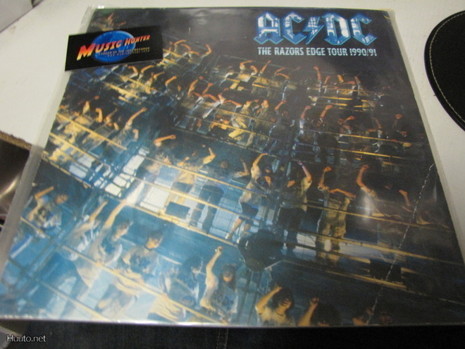 AC/DC - RAZORS EDGE TOUR 1990 / 91 KIERTUEKIRJA +