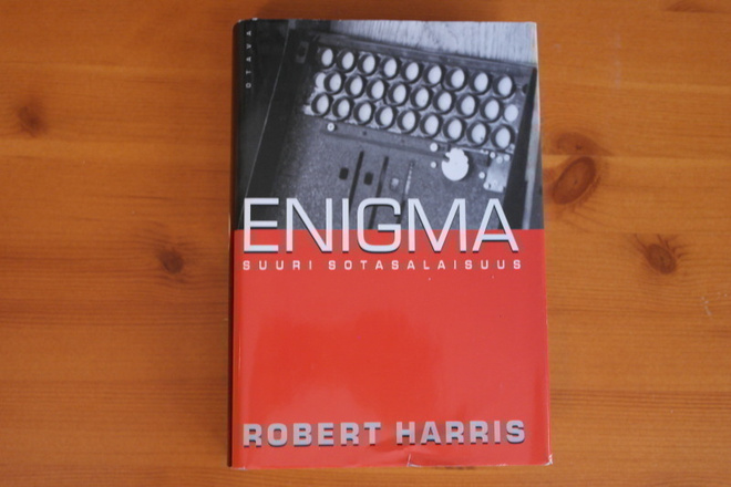 Robert Harris:Enigma.Suuri sotasalaisuus.1.P.1996.Sid.Kp.