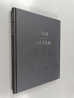 Aina ajassa : lahtelaisen muotoilukoulutuksen vaiheita