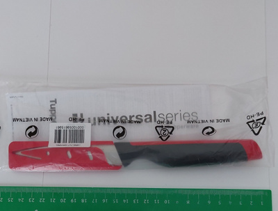 Tupperware yleisveitsi musta / punainen