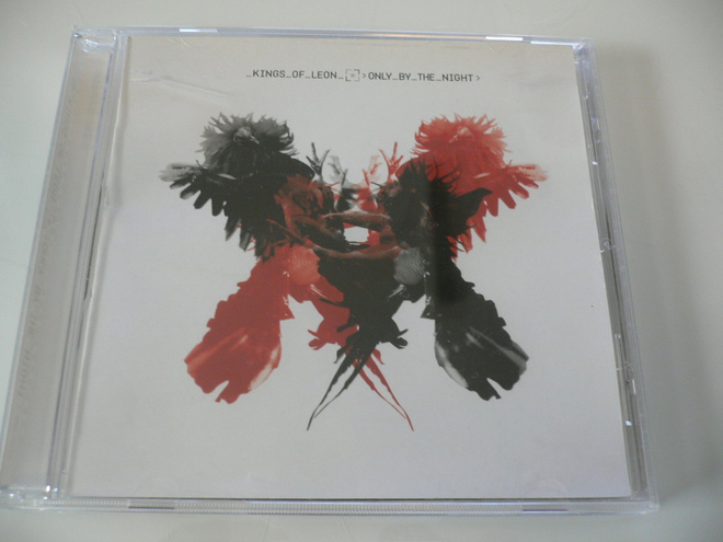 CD - KINGS OF LEON : ONLY BY THE NIGHT -08
