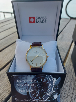 kaunis swiss kello , uusi, tyylikäs,muodissa, 2 vuoden takuu
