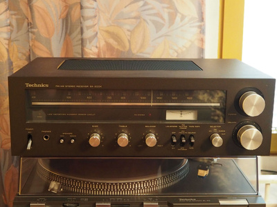 Technics viritinvahvistin SA-200K