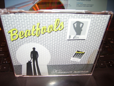 CDS : BEATFOOLS : KAUNEIN NAINEN ( BEAT002 ) sis. postikulut
