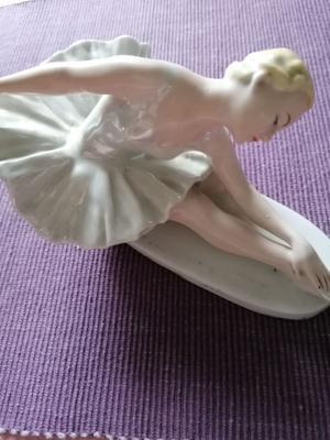 Leningrad Porselain figurini