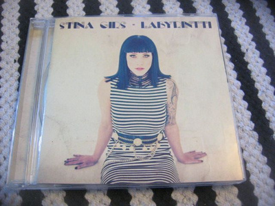 Stina Girs - Labyrintti