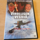 Vihollisen vesillä (DVD) - pikkukuva 1