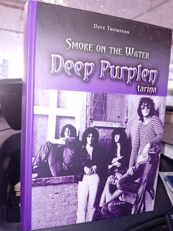 Thompson  : Smoke on the Water - Deep Purplen tarina