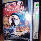VHS James Bond 007 Vaaran vyöhykkeellä ( SIS POSTIKULU ) - pikkukuva 3