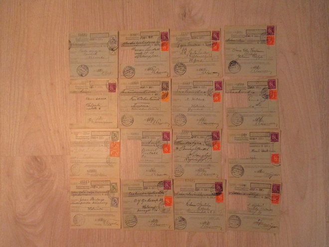 Postiosoituksia kansiossa 36 kpl.1927-1930.