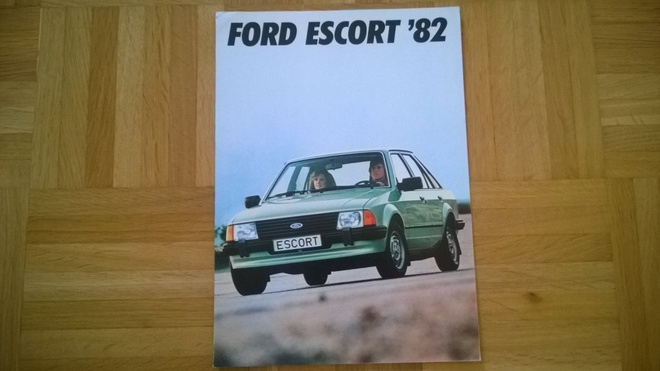 Esite Ford Escort. Vuodelta 1982.