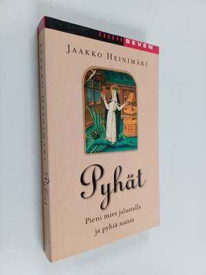 Jaakko Heinimäki : Pyhät : pieni mies jalustalla ja pyhiä...