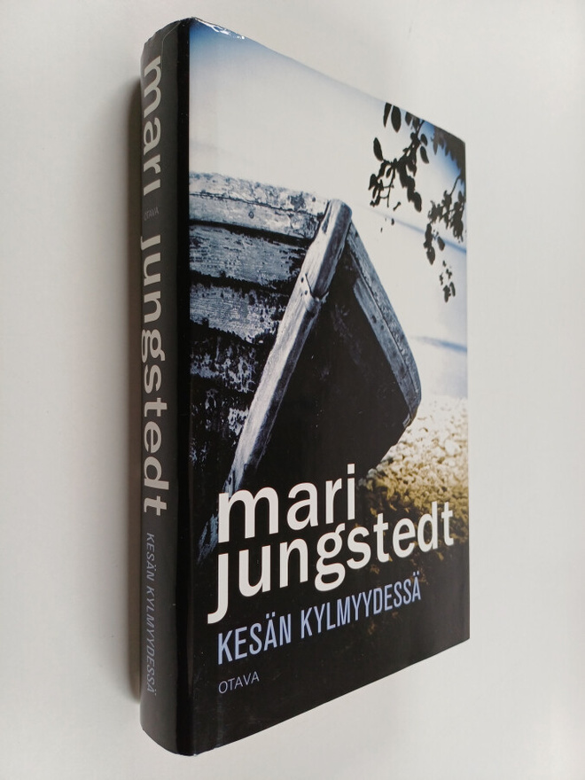 Mari Jungstedt : Kesän kylmyydessä