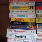 Iso laatikollinen lasten vhs-kasetteja - pikkukuva 1