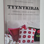 Nina Granlund Saether : Tyynykirja : virkkaa, kirjo ja ne... - pikkukuva 1
