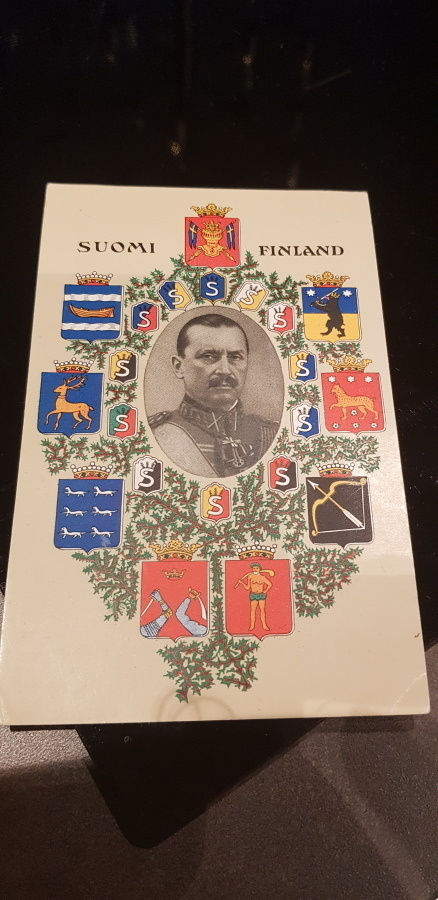 Suomen marsalkka Mannerheim ja suojeluskunta Postikortti