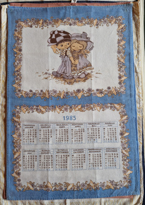 Kalenteripyyhe Vuodelta 1985