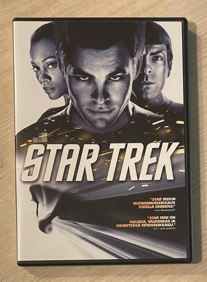 Star Trek (2009) Chris Pine, Zachary Quinto (UUSI)