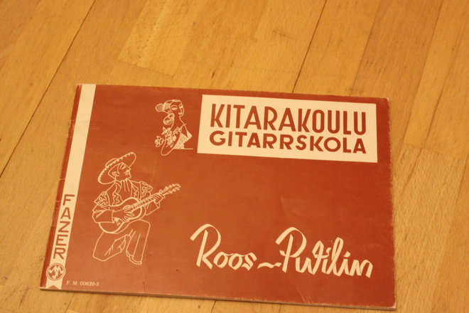 Roos Putilin Kitarakoulu Y1