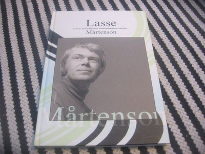 Lasse Mårtenson lauluja, pianokappaleita, jazzmessusävelmiä.
