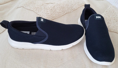 Helly Hansen uudet slip on -tennarit 38,5