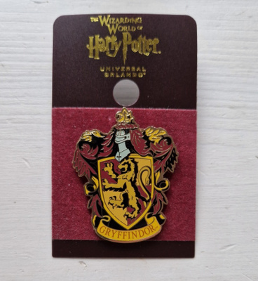 Harry Potter – Rohkelikon vaakuna -pinssi