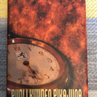 Olli Karhi: Puoli kuuden pikajuna. 2005. 1.p. - pikkukuva 1