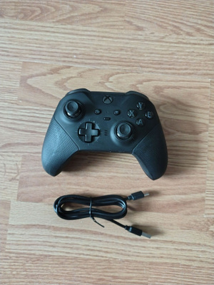 Xbox One Elite Series 2 ohjain
