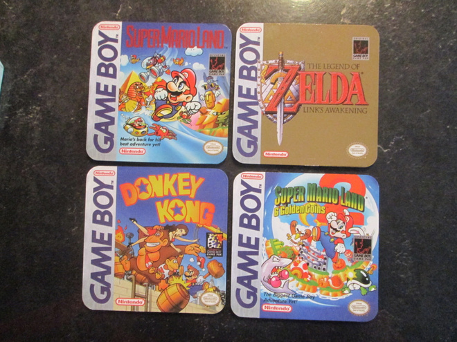 CAME BOY TUOPINALUSTAT 4 KPL YHT. HINTAAN. NINTENDON PELI