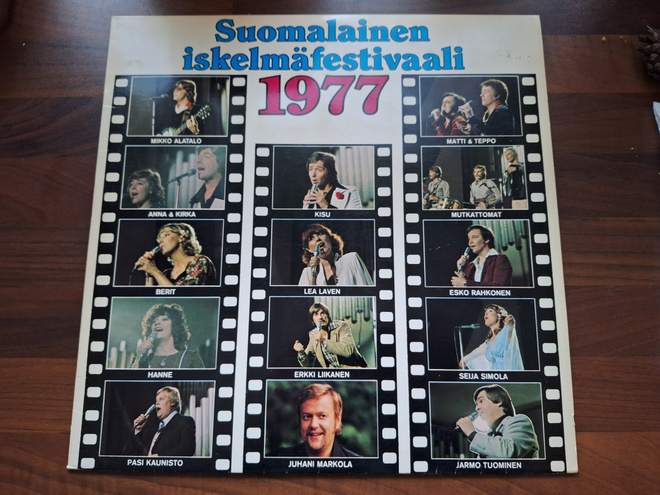 SUOMALAINEN ISKELMÄFESTIVAALI 1977 . LP
