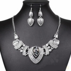 1715 .. Tiibetin Hopea Crystal Kaula / Korvakorut - pikkukuva 1