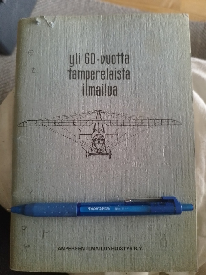 Yli 60-vuotta Tamperelaista ilmailua kirja