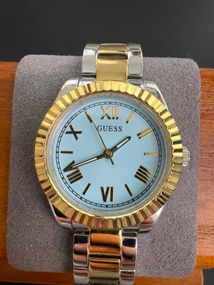 GUESS Mini Luna GW0687L4 naisten rannekello hopea/kulta