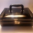 Upea ylellinen korulipas / jewerly box - pikkukuva 1