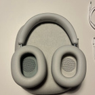 Sonos Ace -kuulokkeet ja Sanus-teline - pikkukuva 3