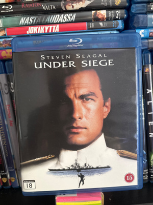 Kaappaus merellä (1995) Steven Seagal
