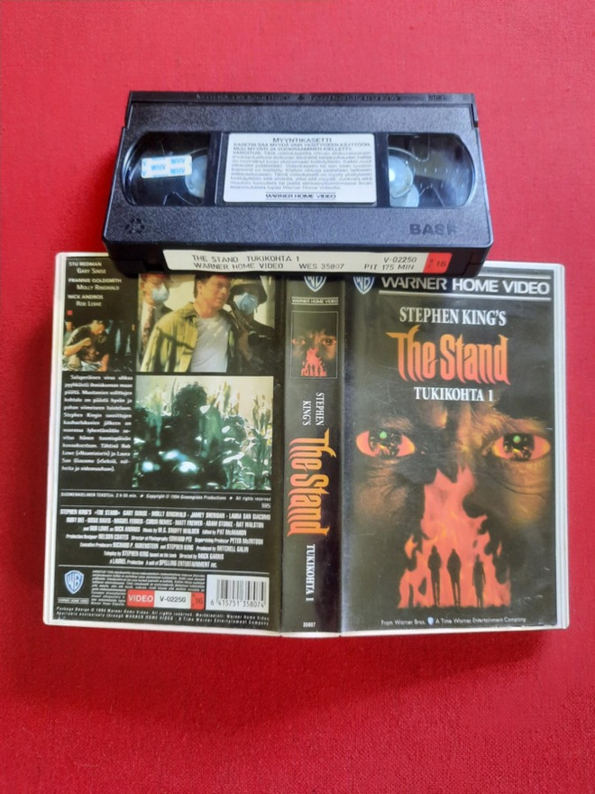 the Stand tukikohta 1 (Warner Home Video)