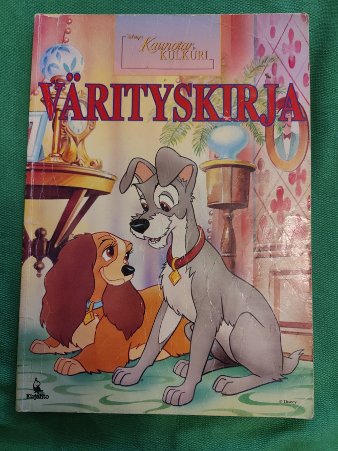 Kaunotar ja Kulkuri -värityskirja