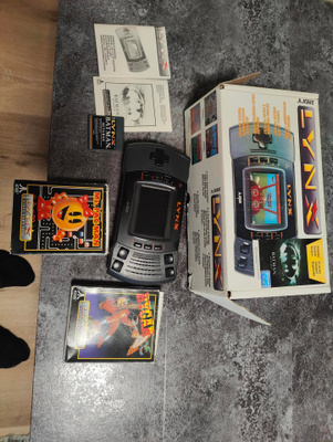 Atari LYNX II CiB ja pelit