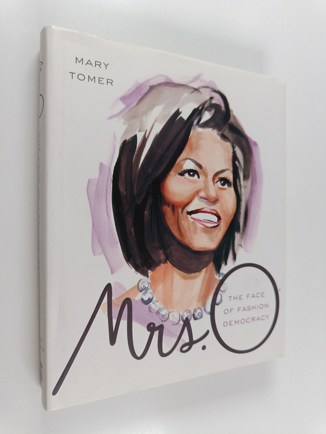 Mary Tomer : Mrs. O : the face of fashion democracy