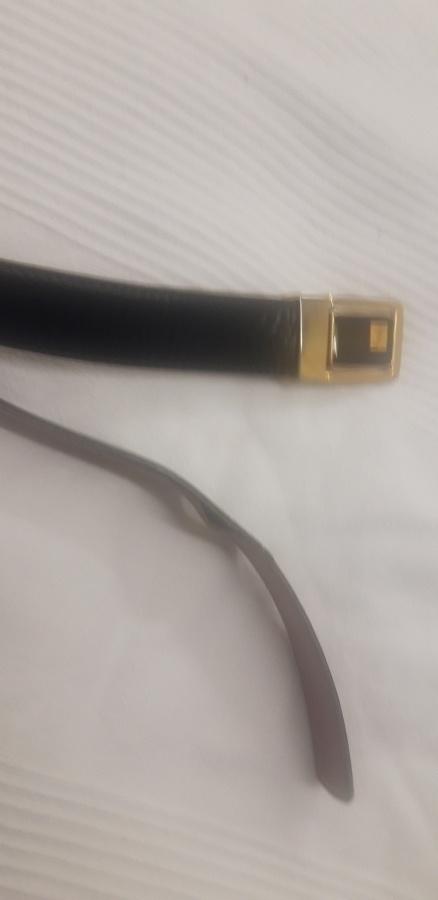 Vyö pituus 95cm ja Kirjanmerkki nahkainen