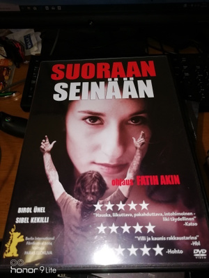 Suoraan seinään