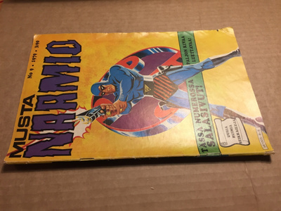 MUSTANAAMIO 9/1979