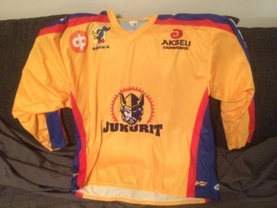 Jukurit pelipaita